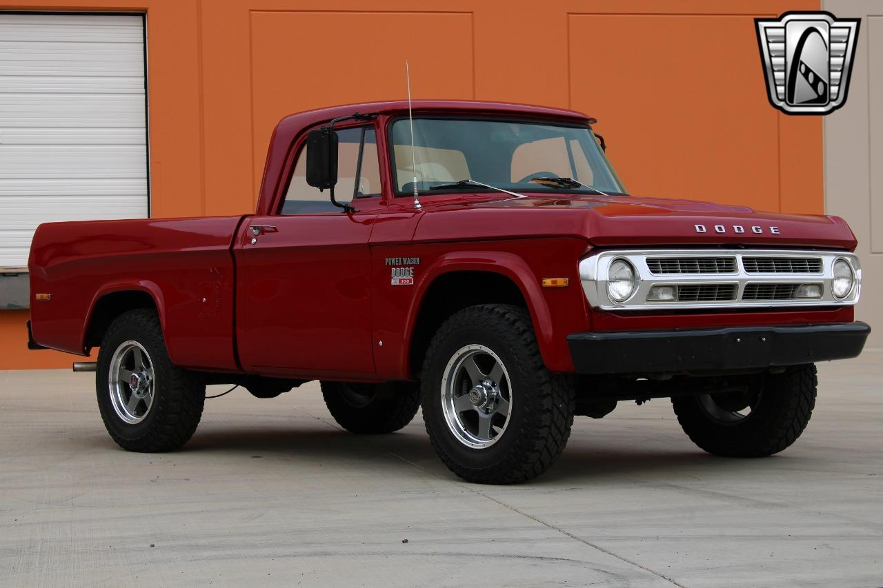 1971 Dodge Power Wagon