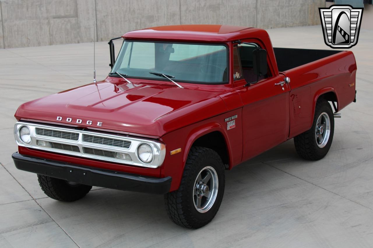 1971 Dodge Power Wagon