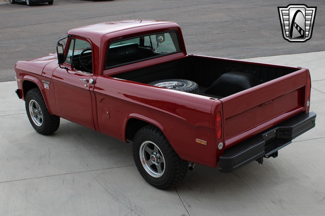 1971 Dodge Power Wagon