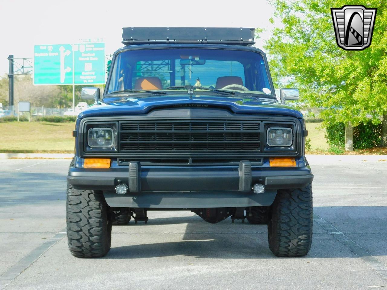 1989 Jeep Grand Wagoneer