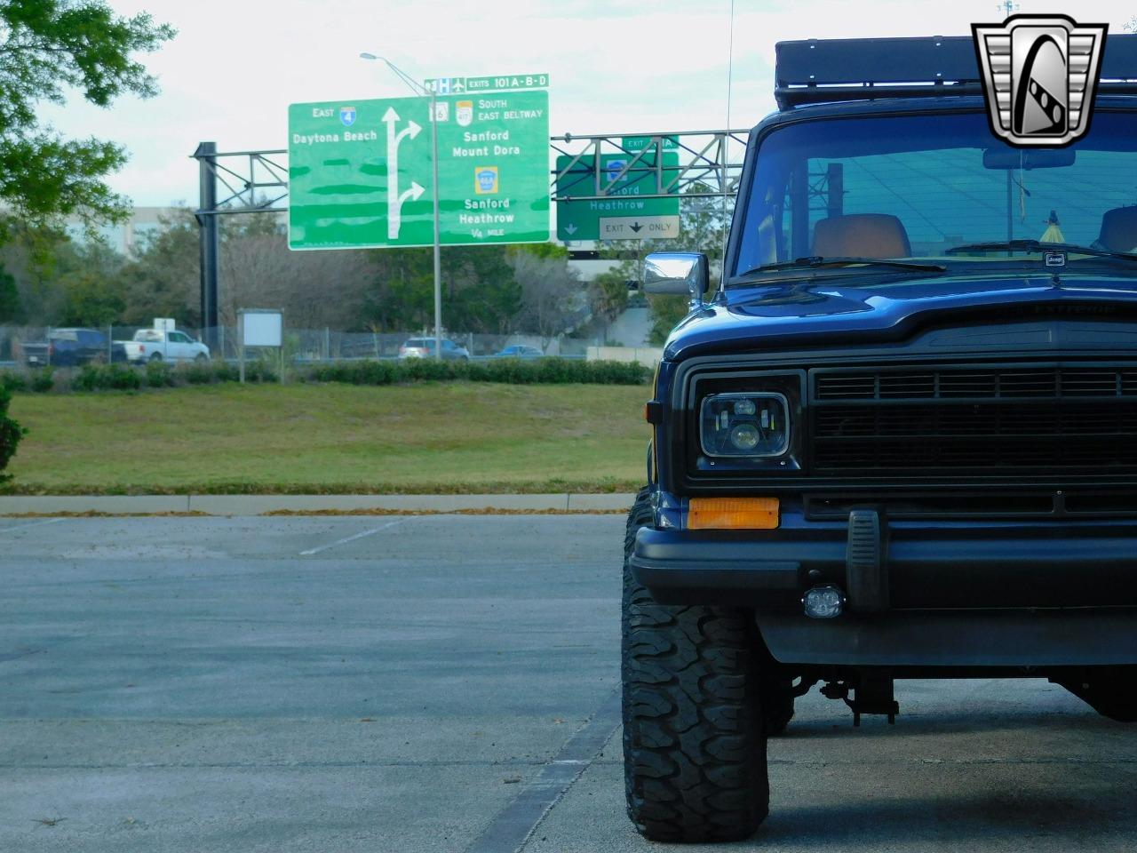 1989 Jeep Grand Wagoneer