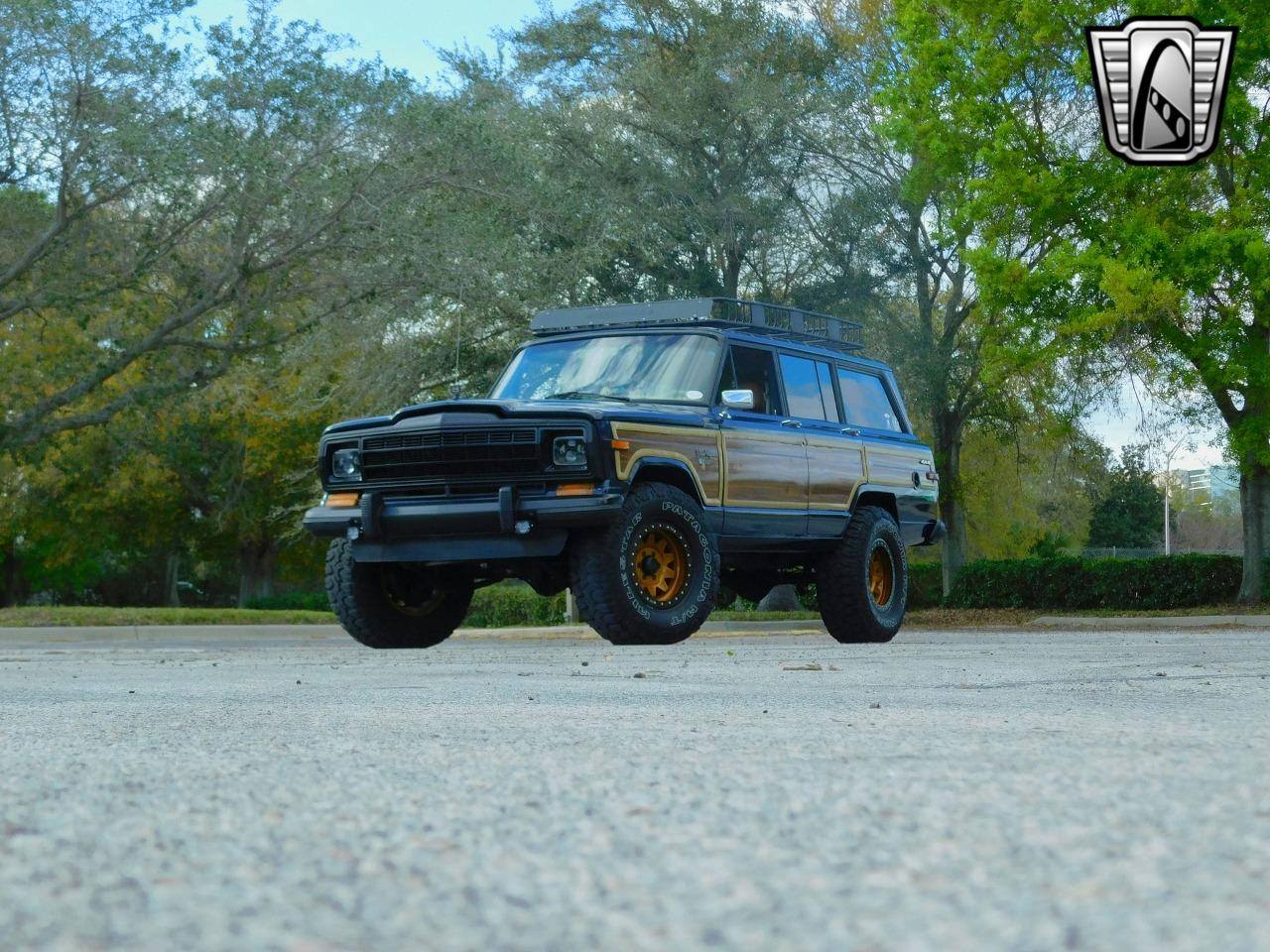 1989 Jeep Grand Wagoneer