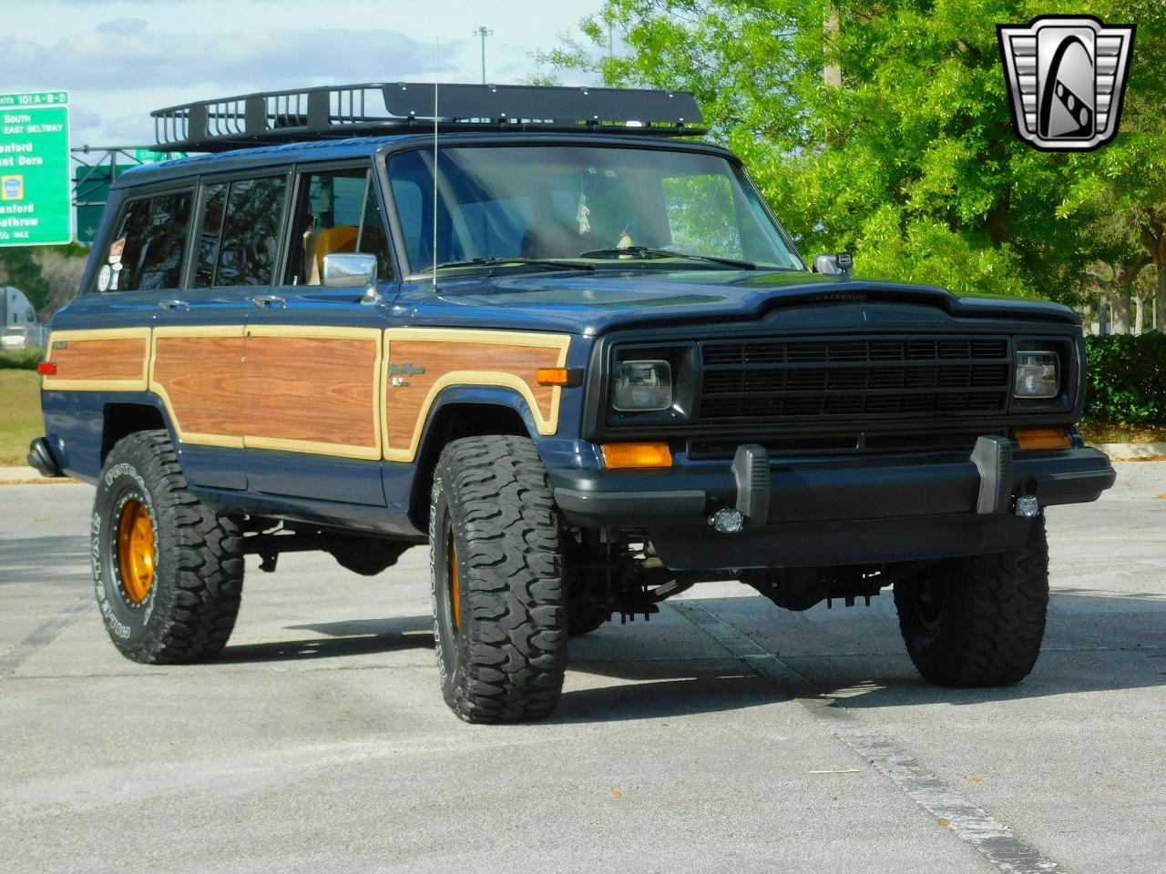 1989 Jeep Grand Wagoneer