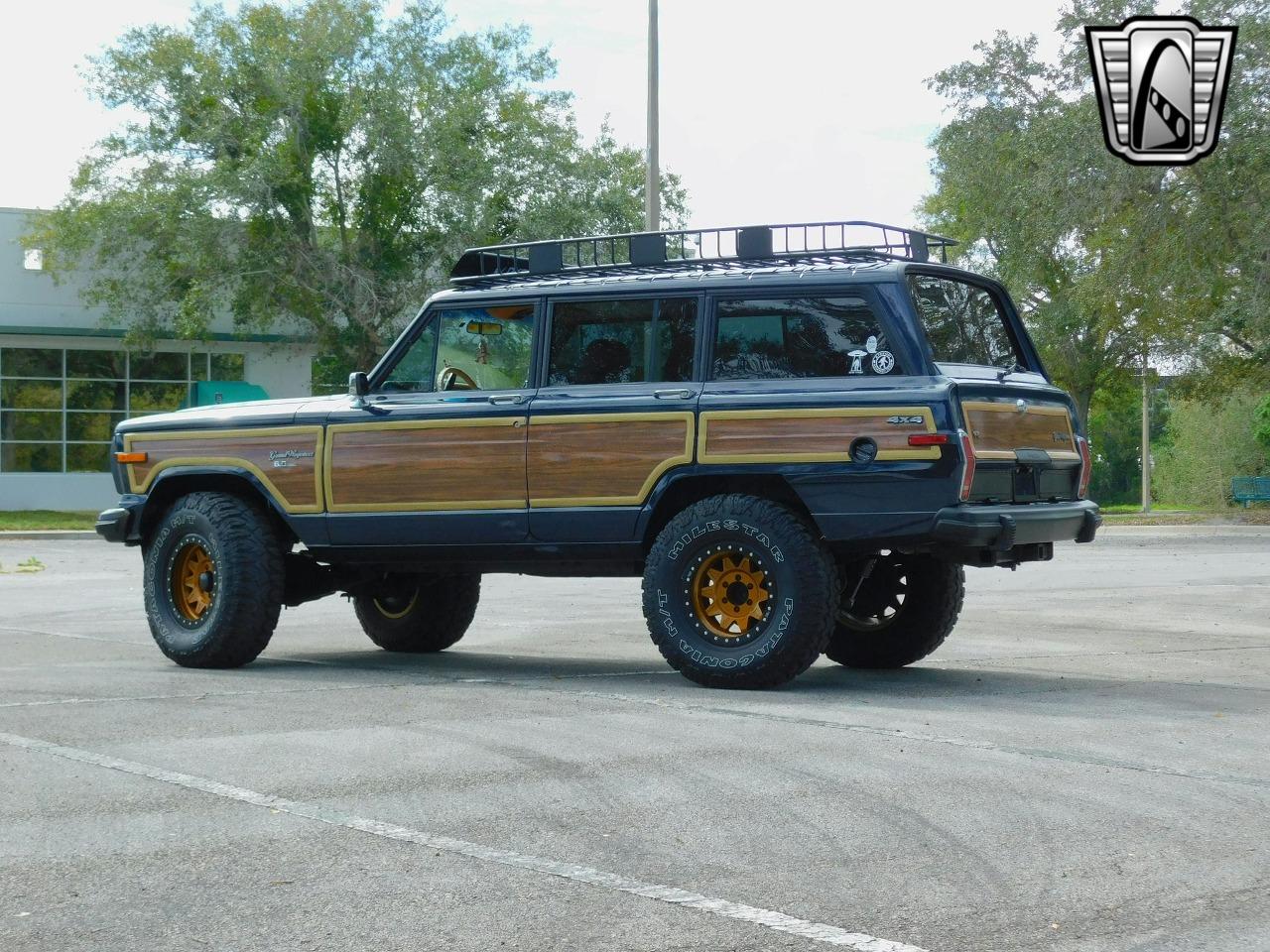 1989 Jeep Grand Wagoneer