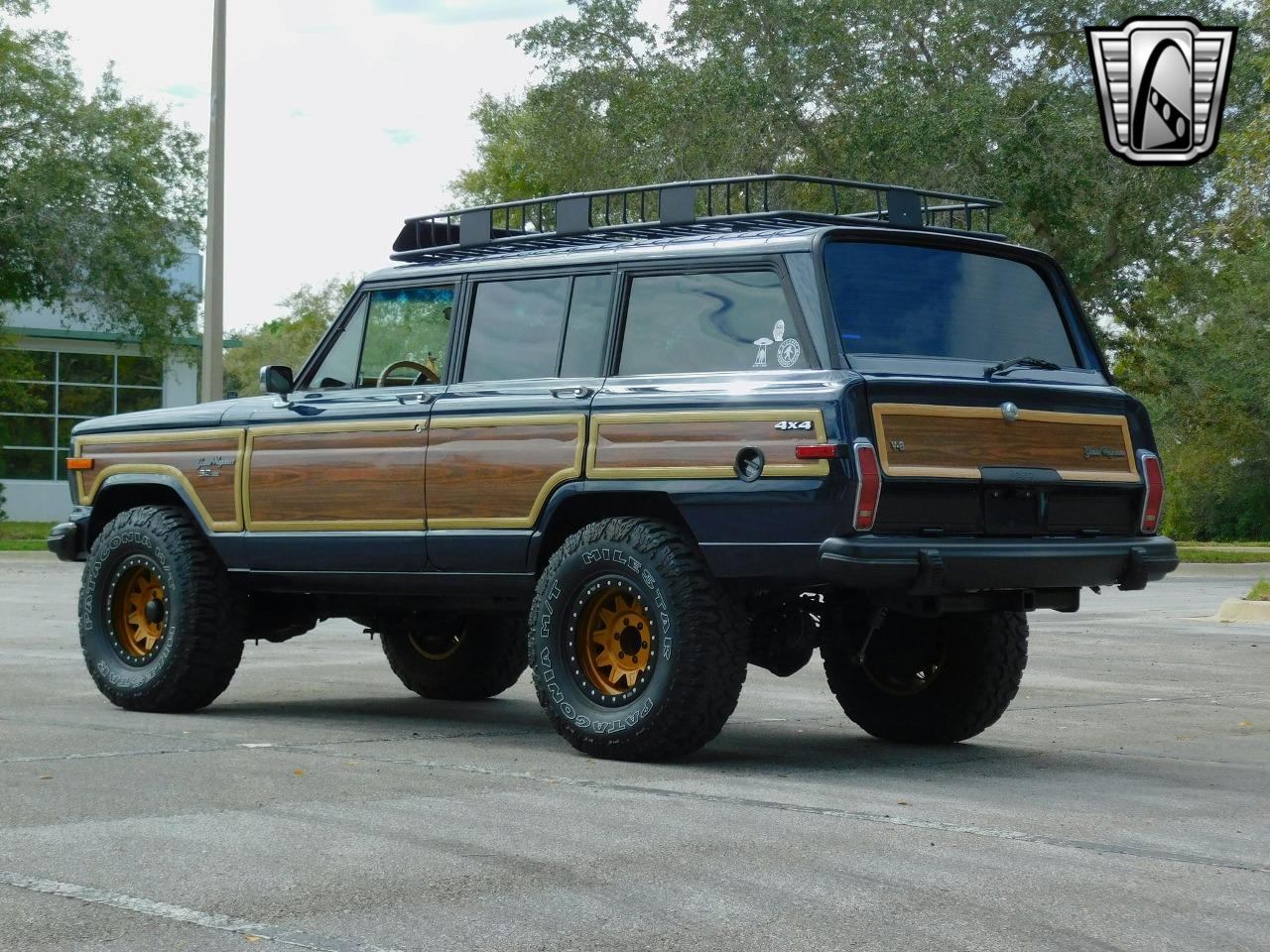 1989 Jeep Grand Wagoneer