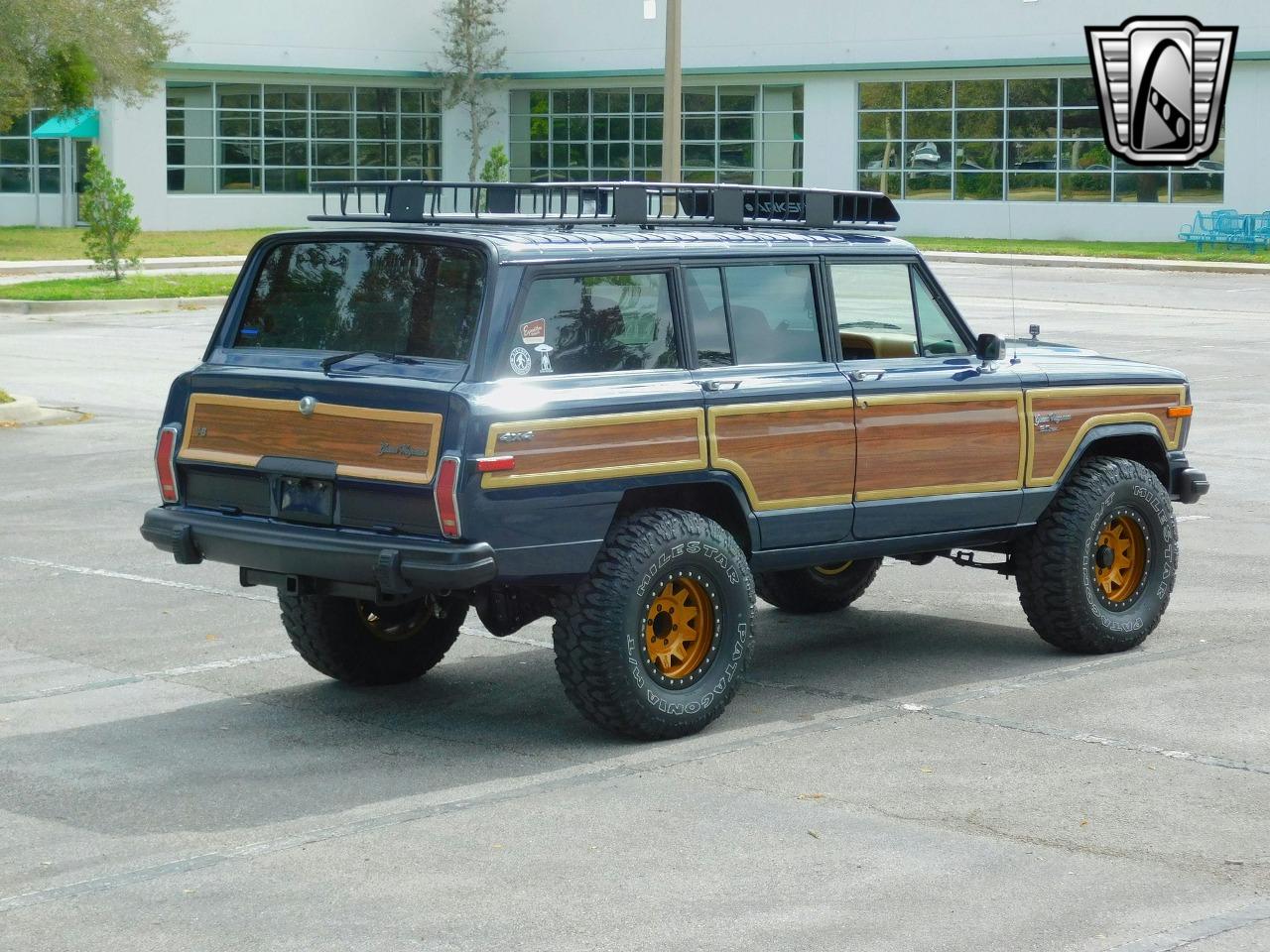 1989 Jeep Grand Wagoneer