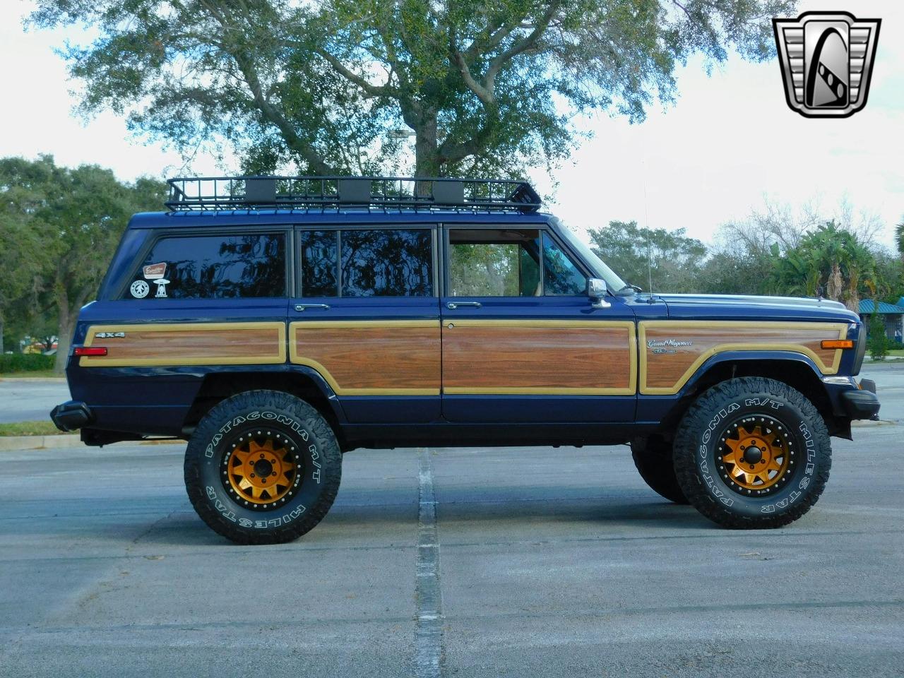 1989 Jeep Grand Wagoneer