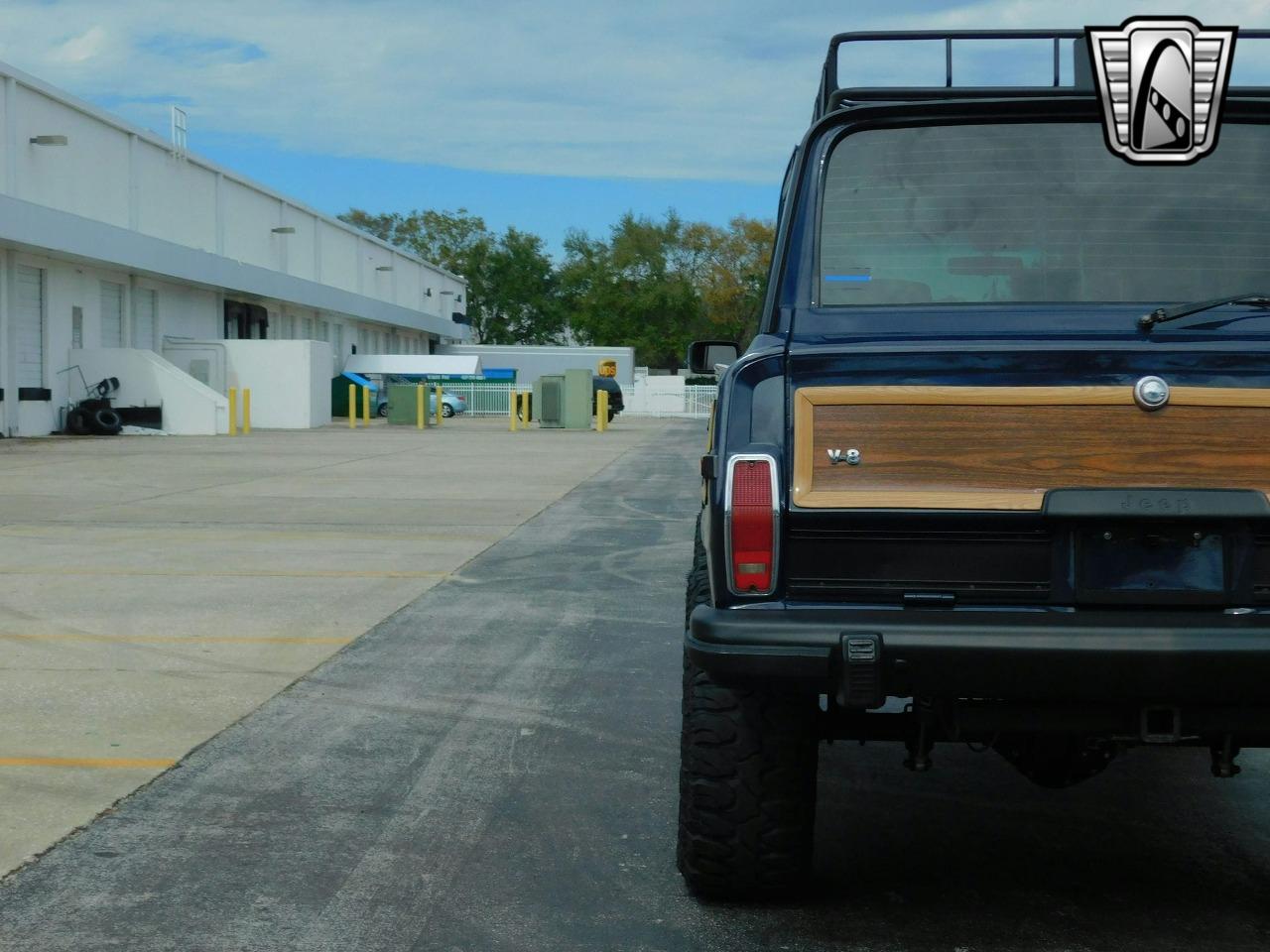 1989 Jeep Grand Wagoneer