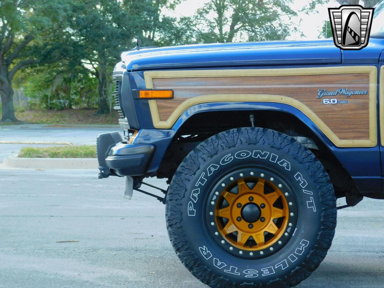 1989 Jeep Grand Wagoneer