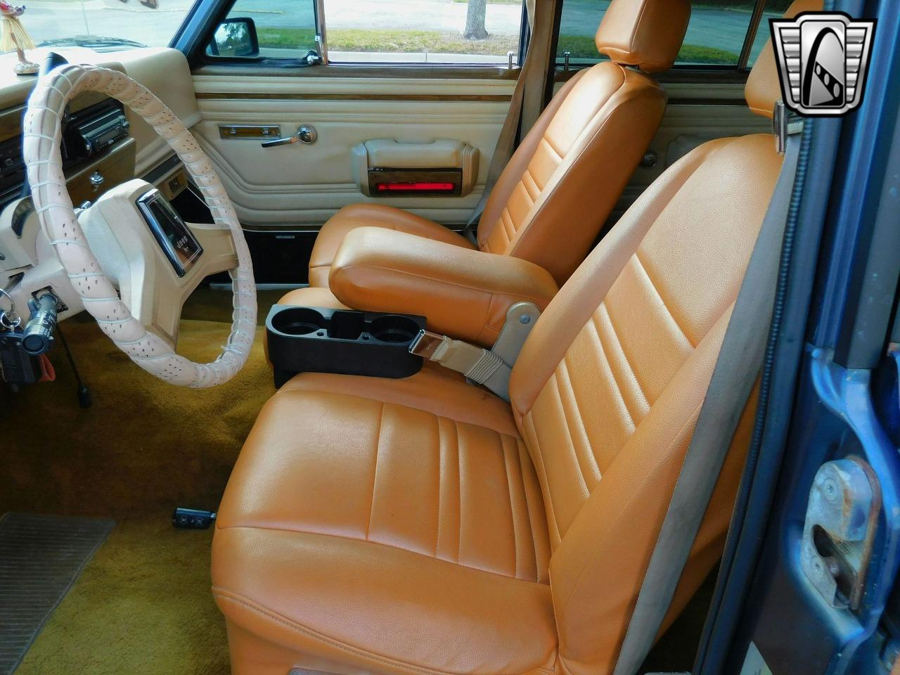 1989 Jeep Grand Wagoneer