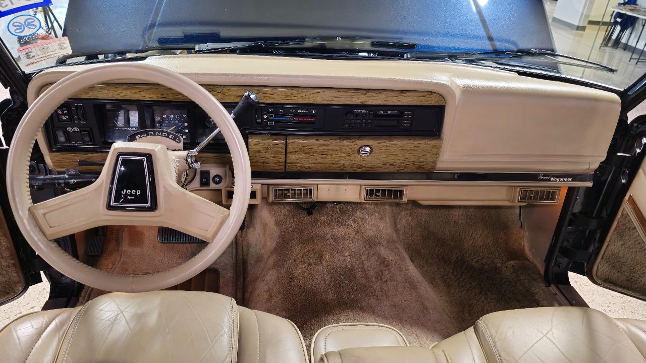 1990 Jeep Grand Wagoneer