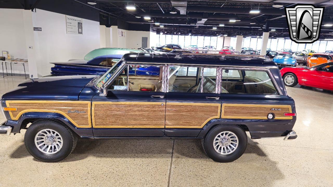 1990 Jeep Grand Wagoneer