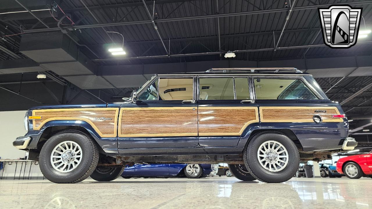 1990 Jeep Grand Wagoneer