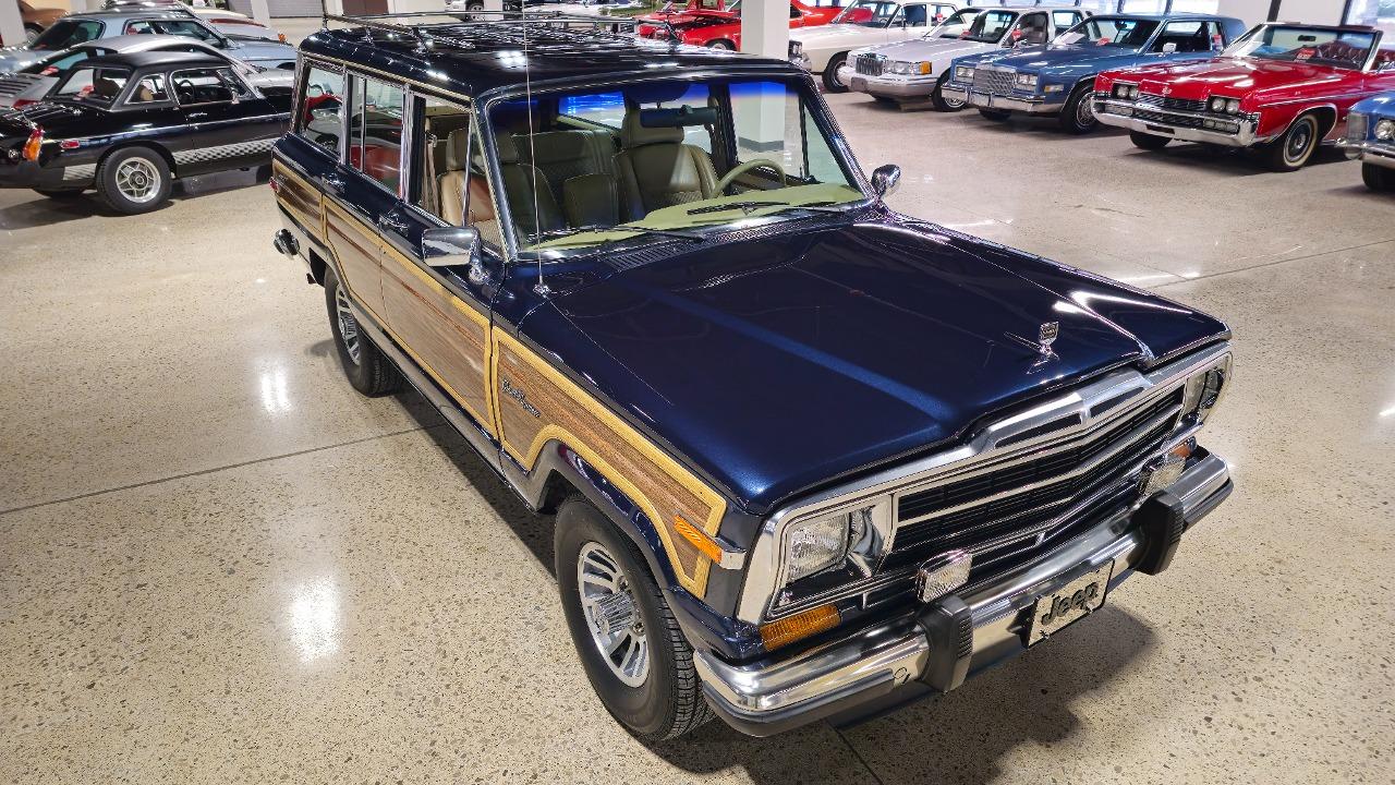 1990 Jeep Grand Wagoneer