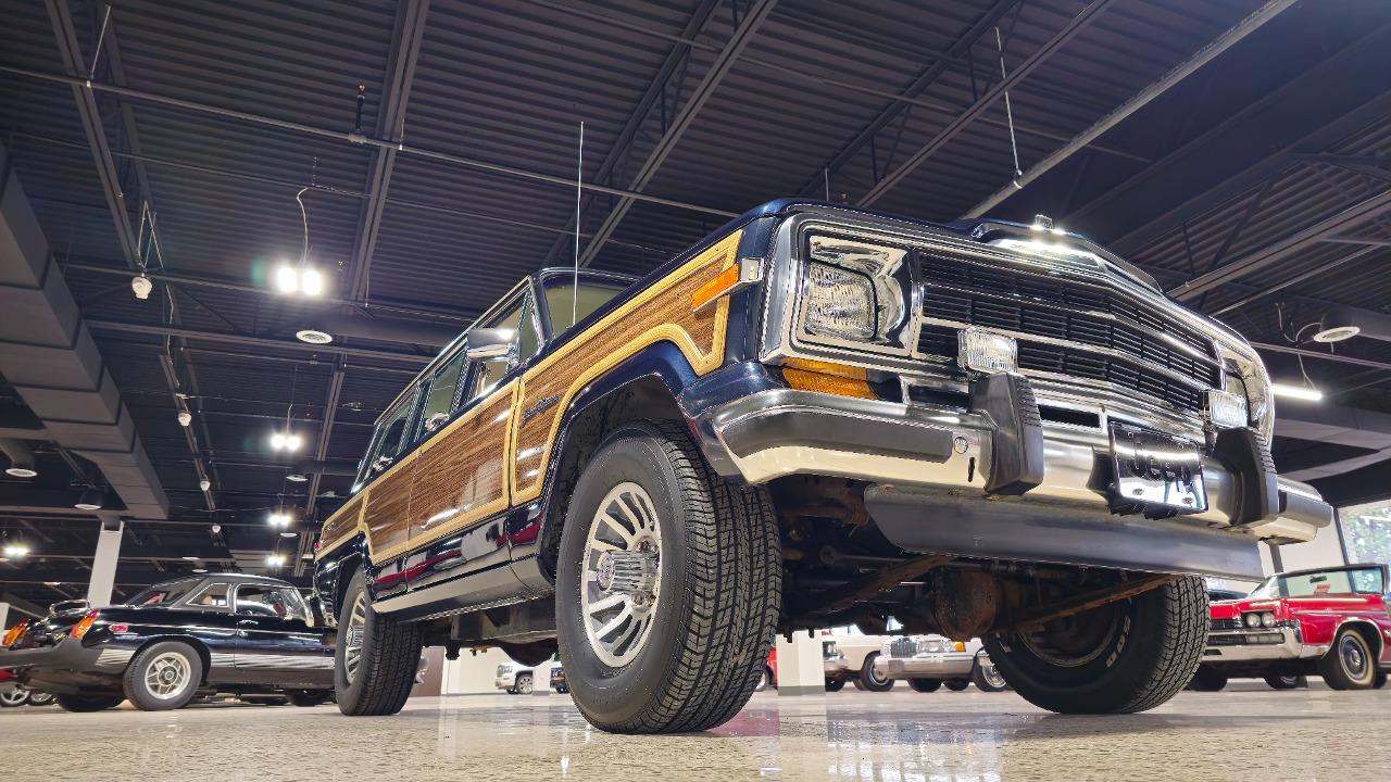 1990 Jeep Grand Wagoneer