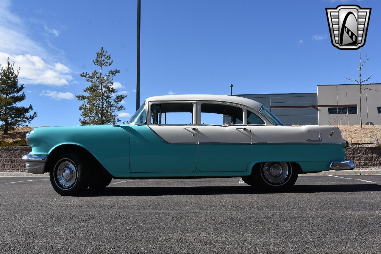 1955 Pontiac Chieftain