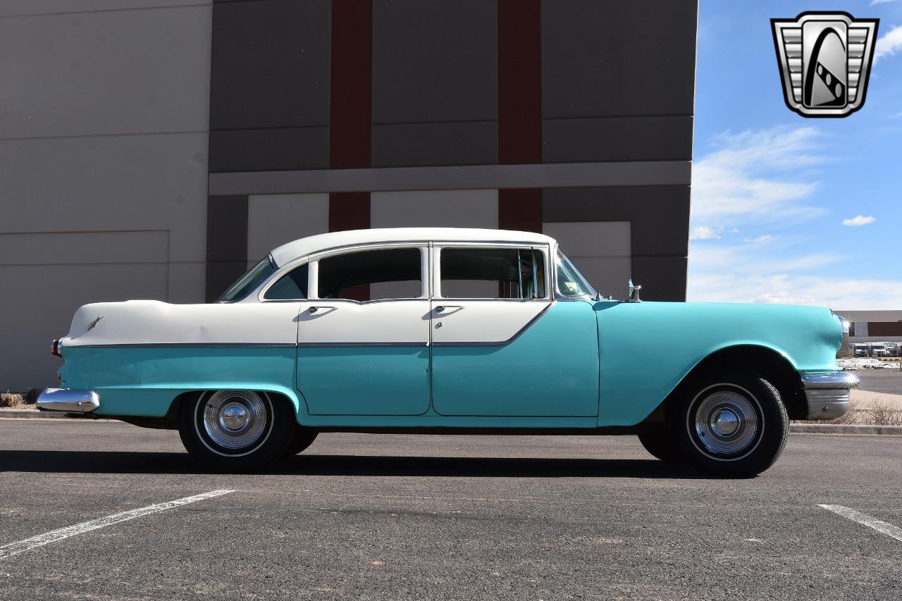 1955 Pontiac Chieftain