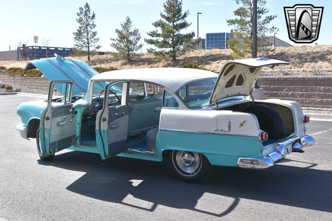 1955 Pontiac Chieftain