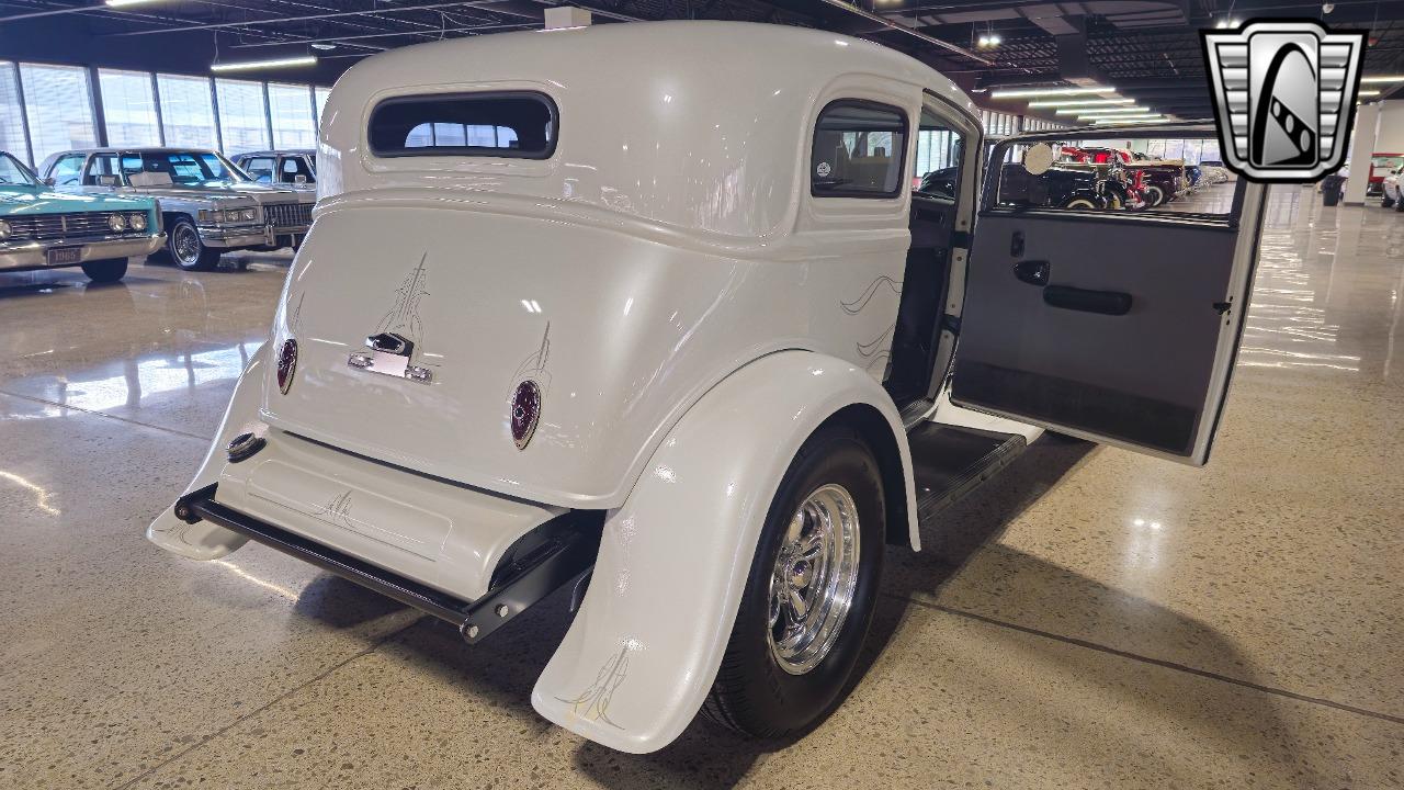 1932 Ford Vicky