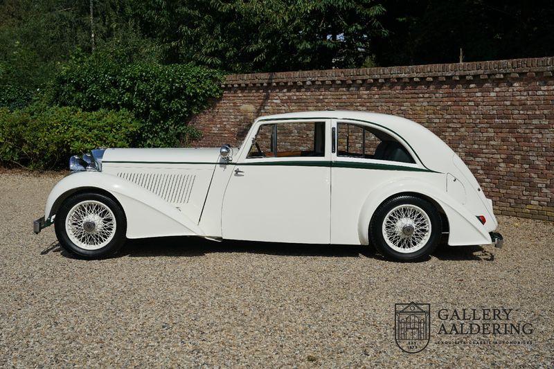 1933 Bentley 3 1/2 litre Park Ward Streamline