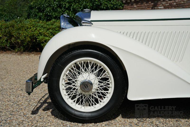 1933 Bentley 3 1/2 litre Park Ward Streamline