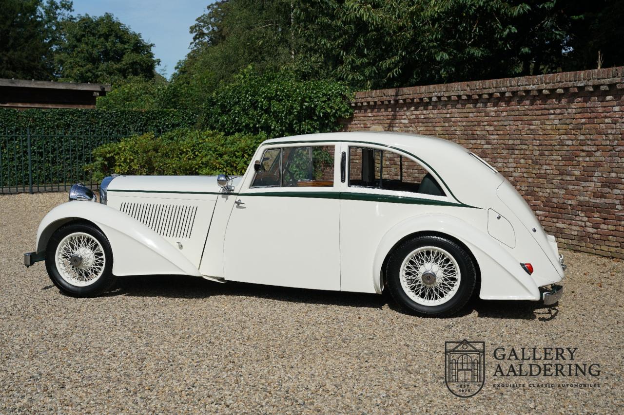 1933 Bentley 3 1/2 litre Park Ward Streamline