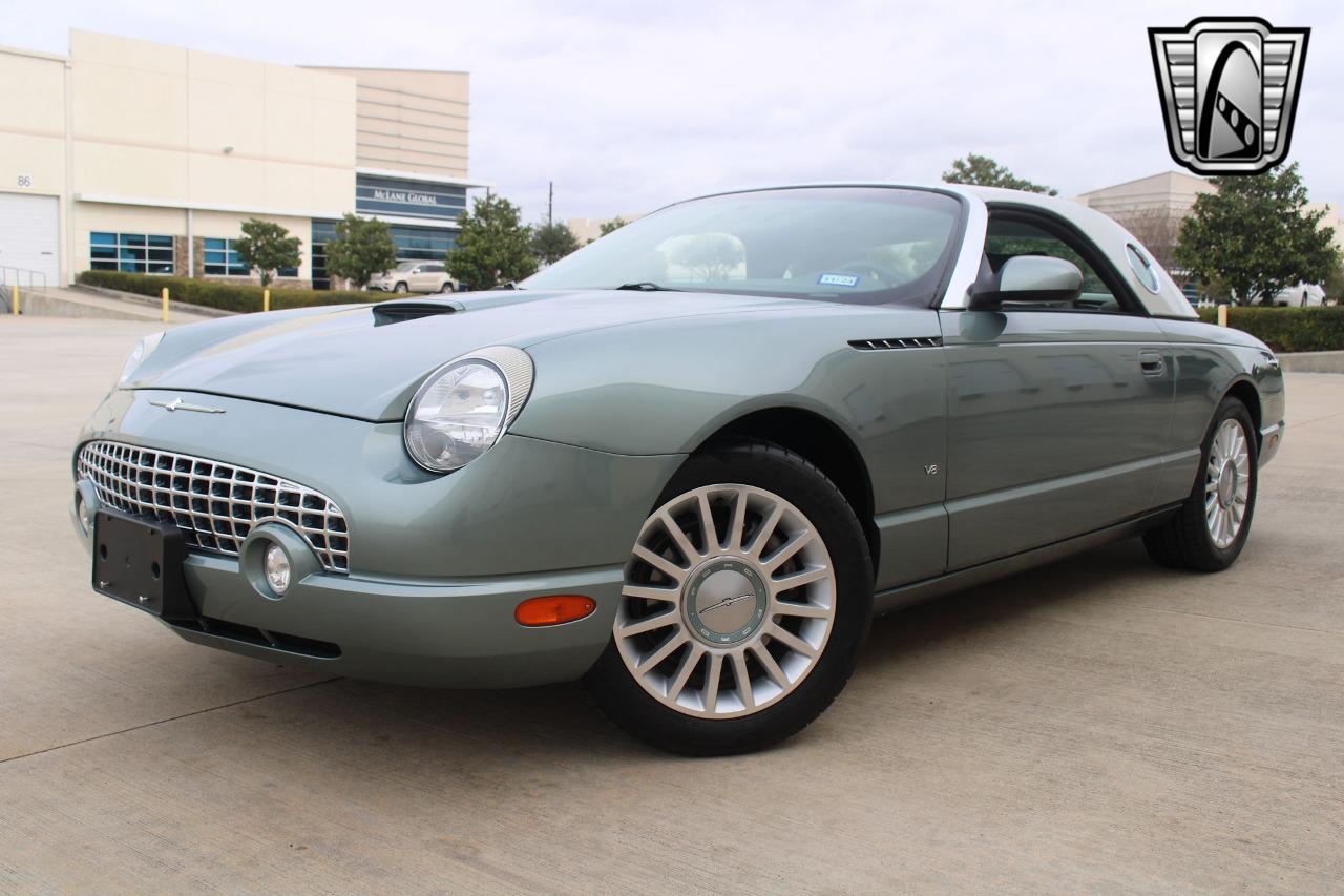 2004 Ford Thunderbird