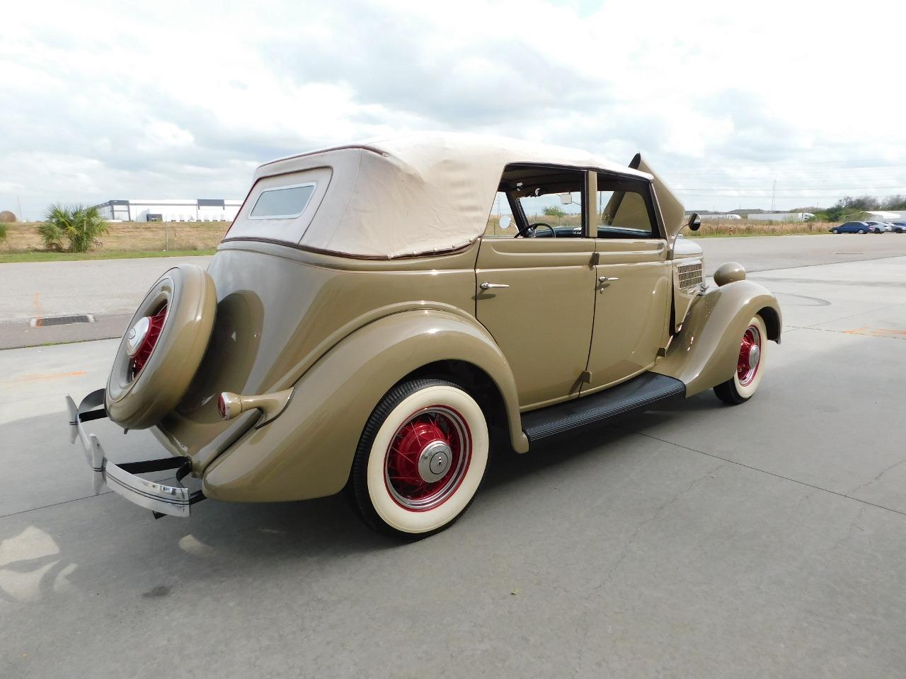 1935 Ford Model 48