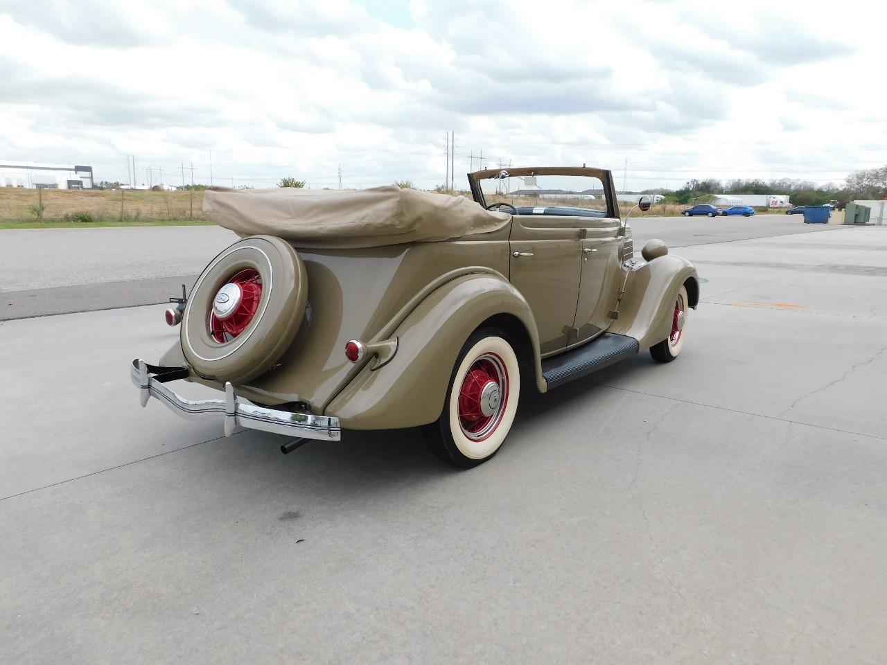 1935 Ford Model 48