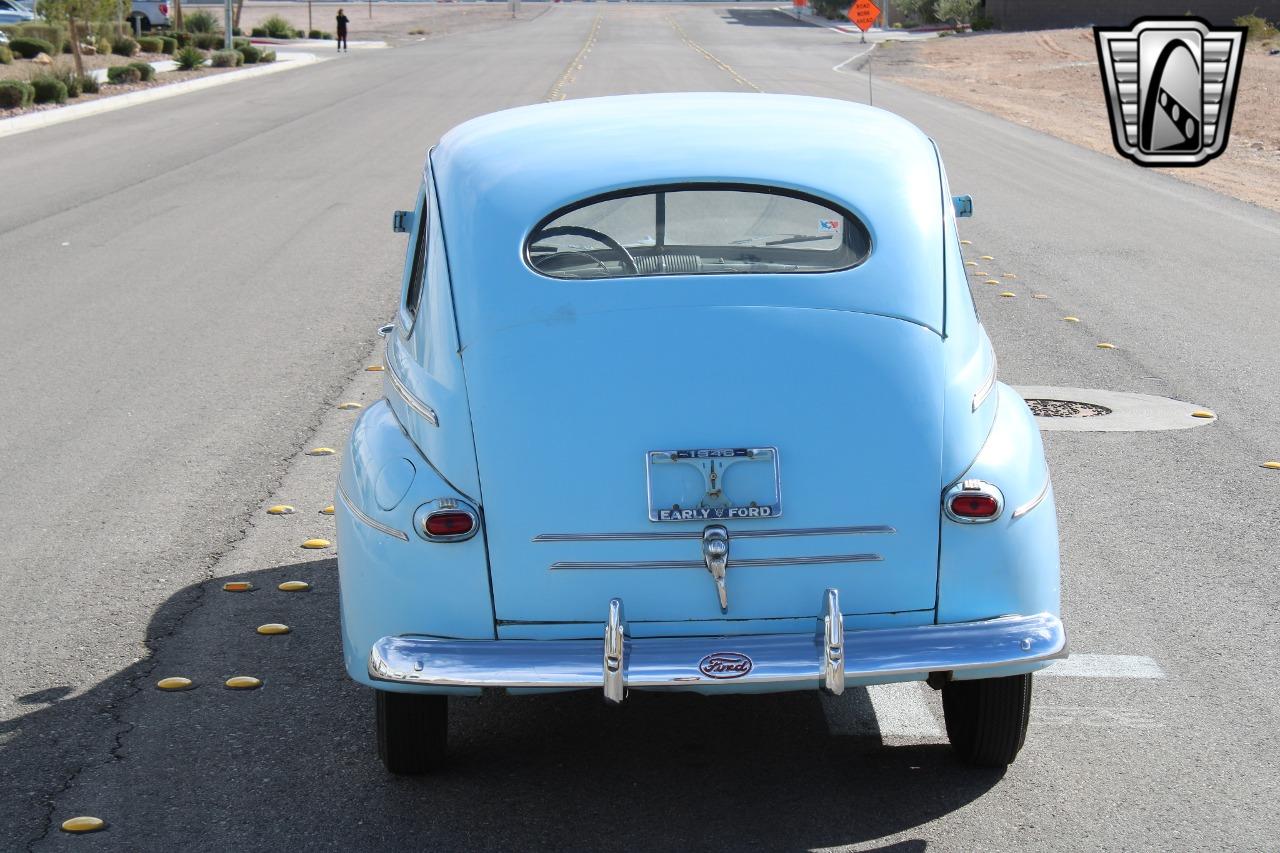 1947 Ford Super Deluxe