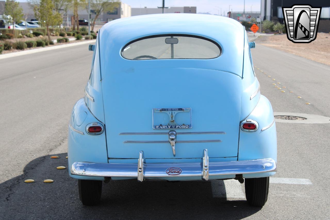 1947 Ford Super Deluxe