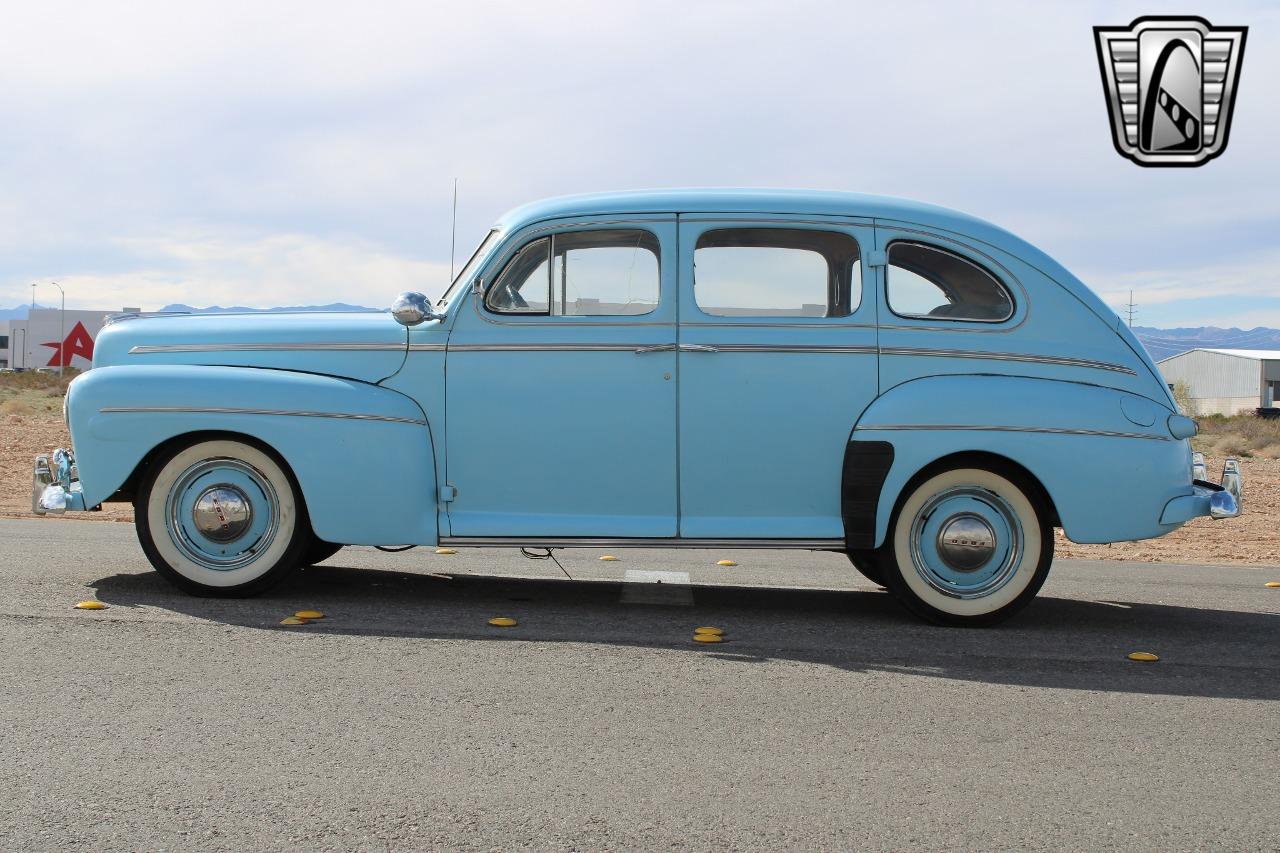 1947 Ford Super Deluxe