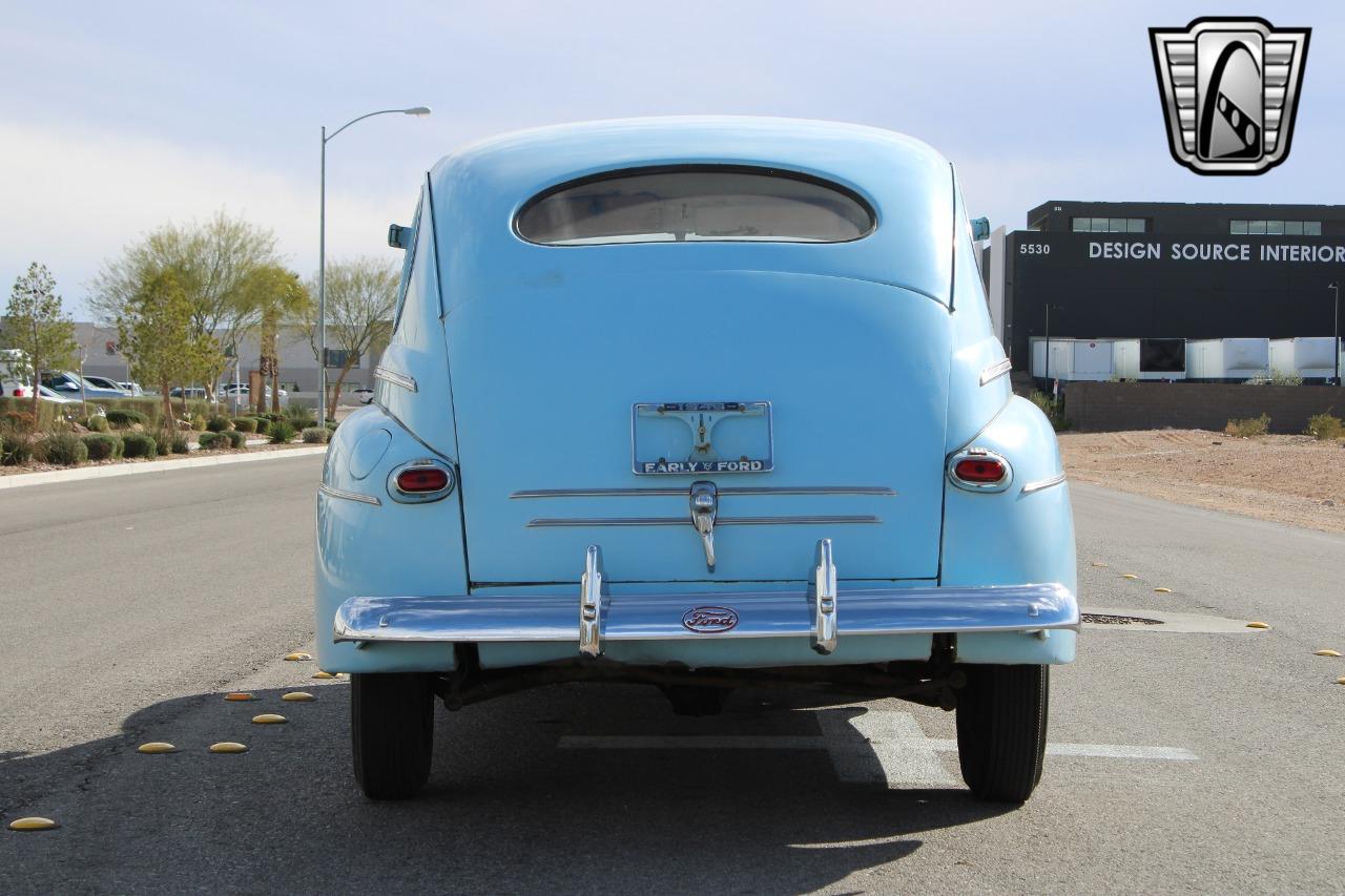 1947 Ford Super Deluxe