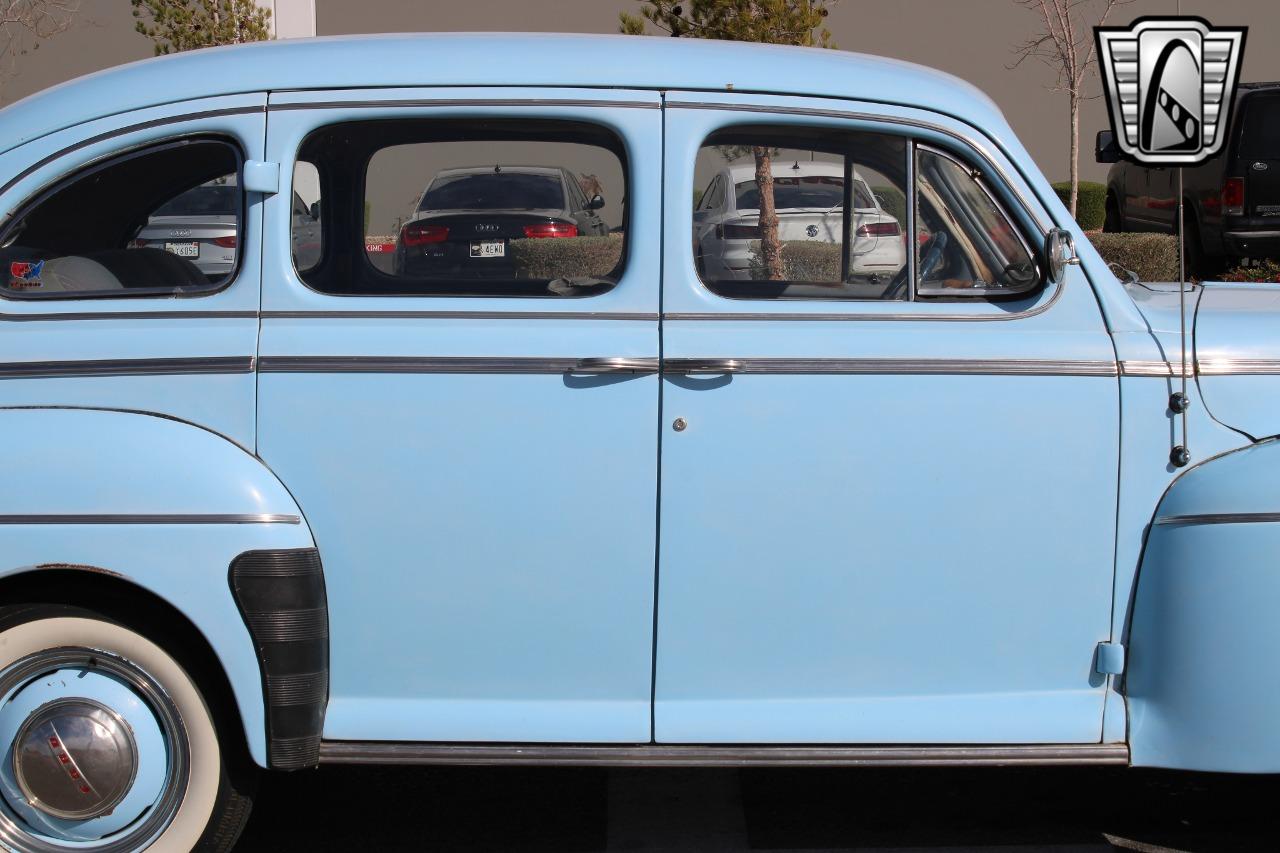 1947 Ford Super Deluxe