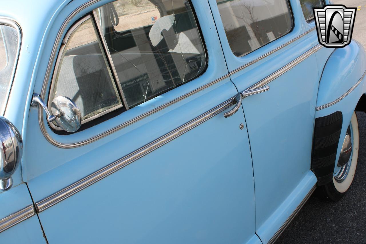 1947 Ford Super Deluxe