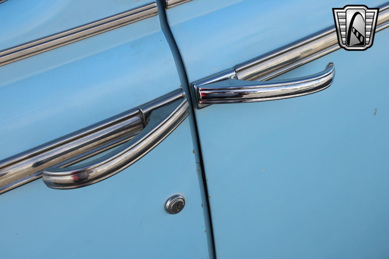 1947 Ford Super Deluxe