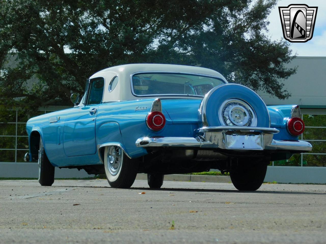 1956 Ford Thunderbird