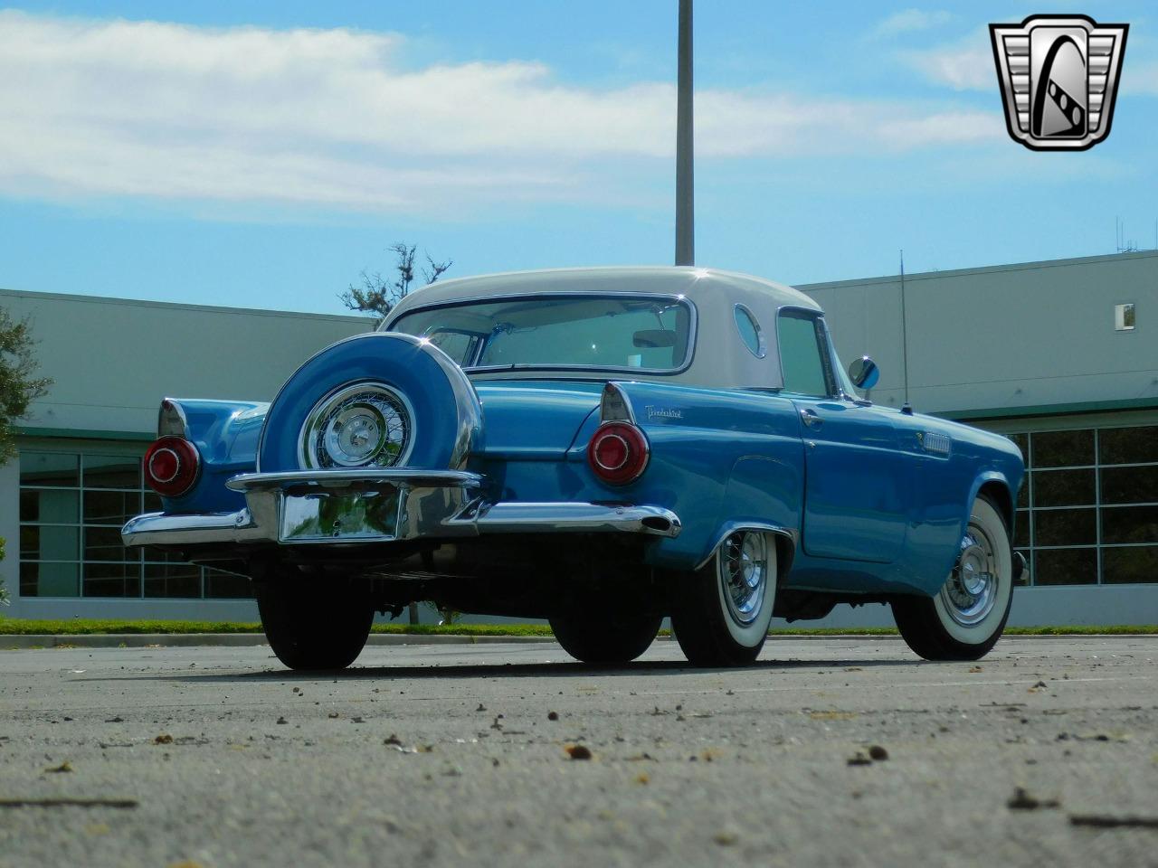 1956 Ford Thunderbird