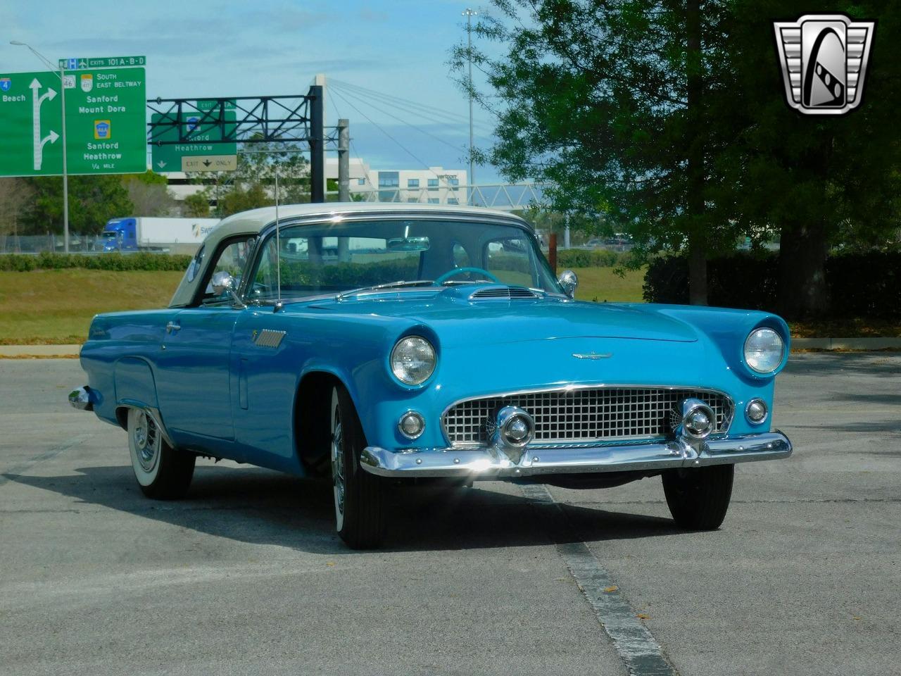 1956 Ford Thunderbird