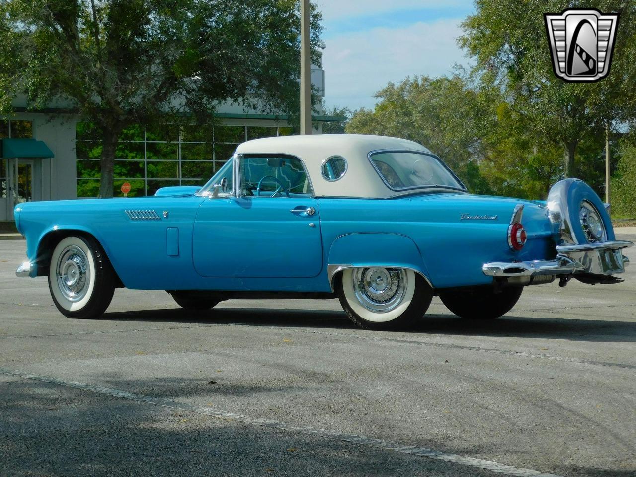 1956 Ford Thunderbird