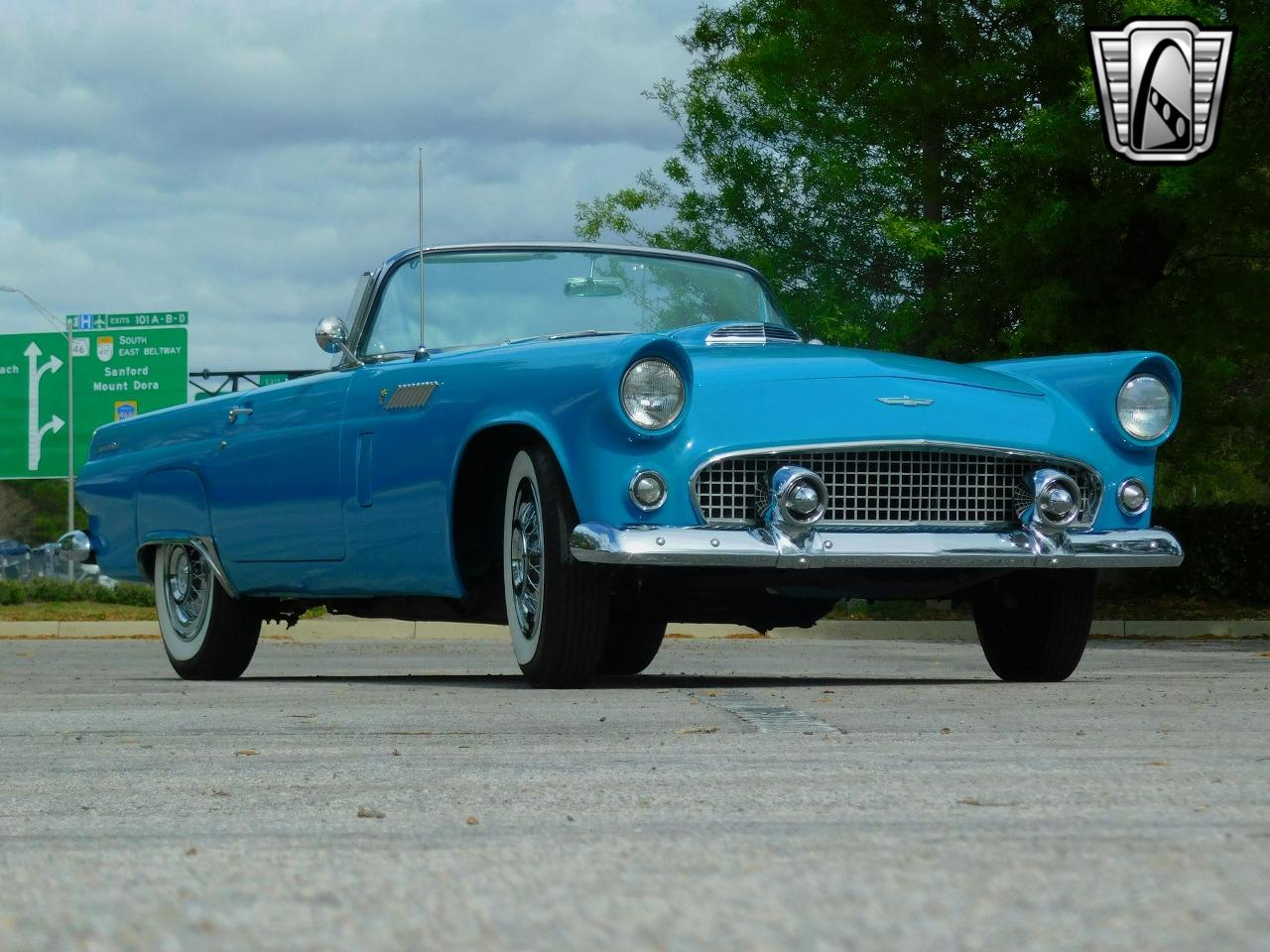 1956 Ford Thunderbird