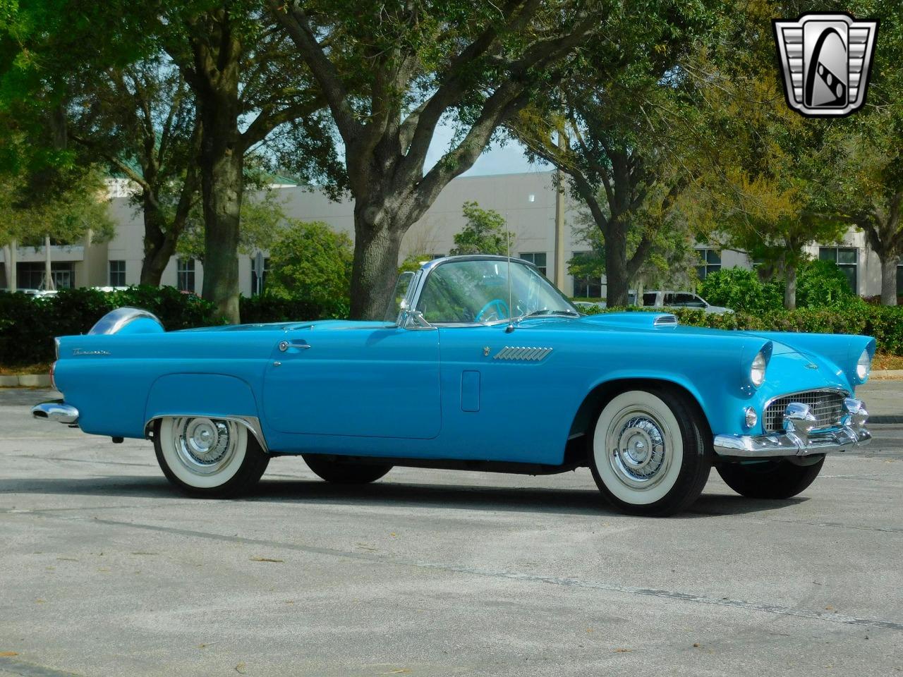 1956 Ford Thunderbird