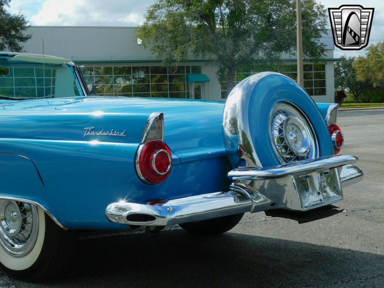 1956 Ford Thunderbird