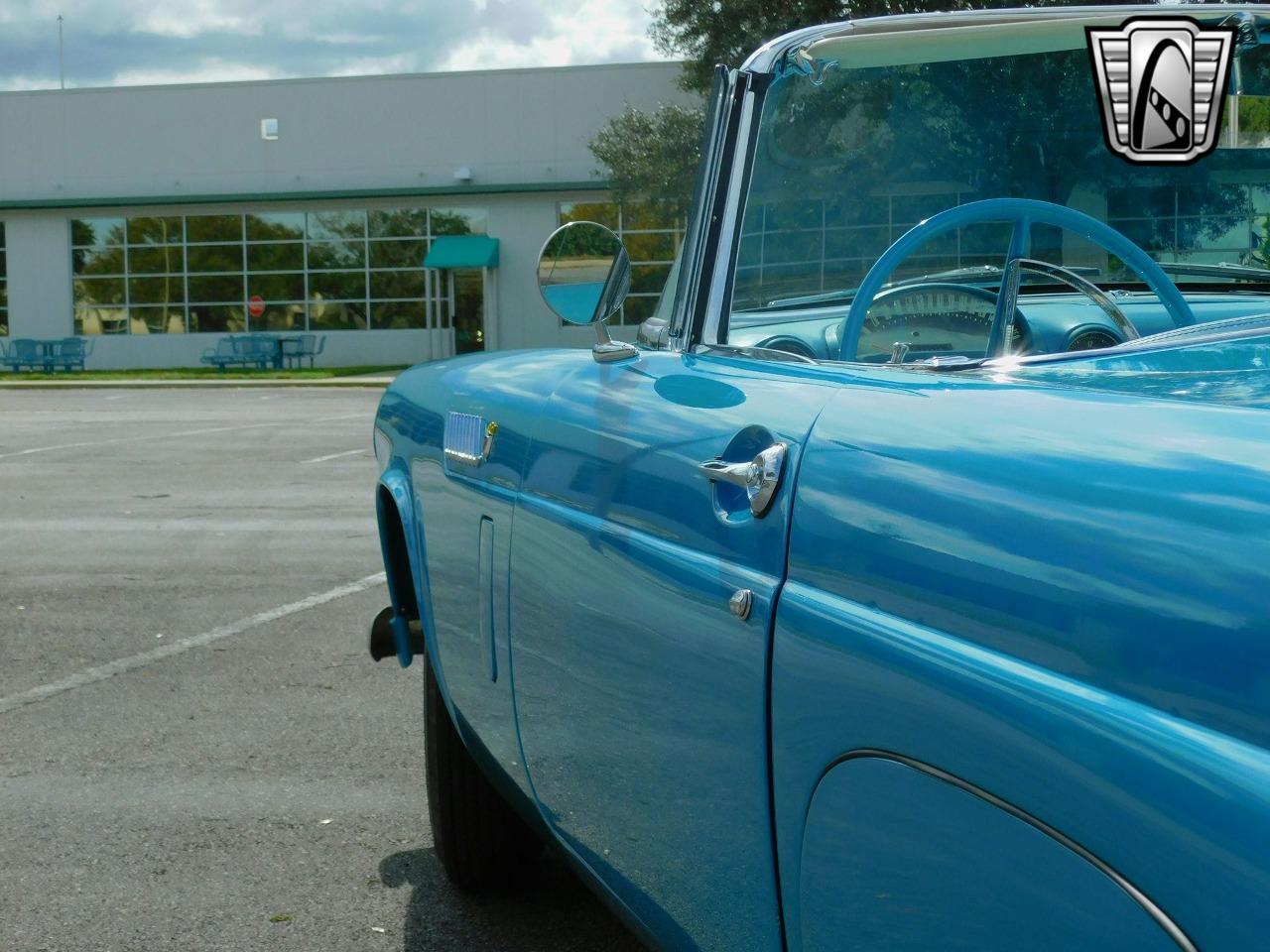 1956 Ford Thunderbird