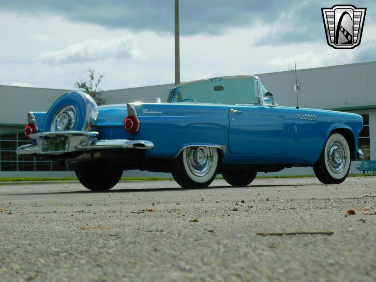 1956 Ford Thunderbird