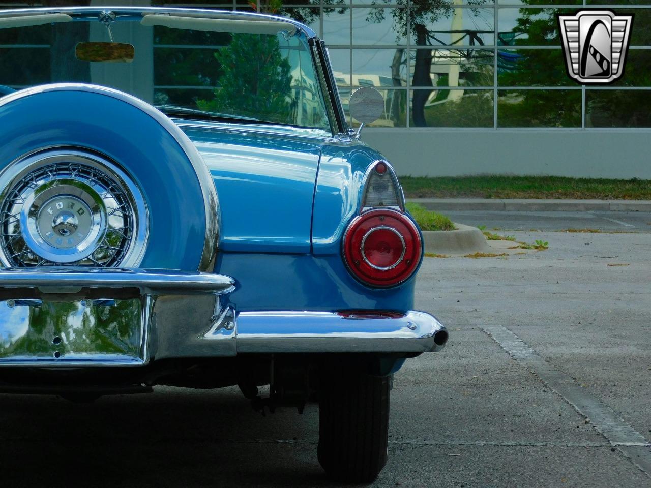 1956 Ford Thunderbird