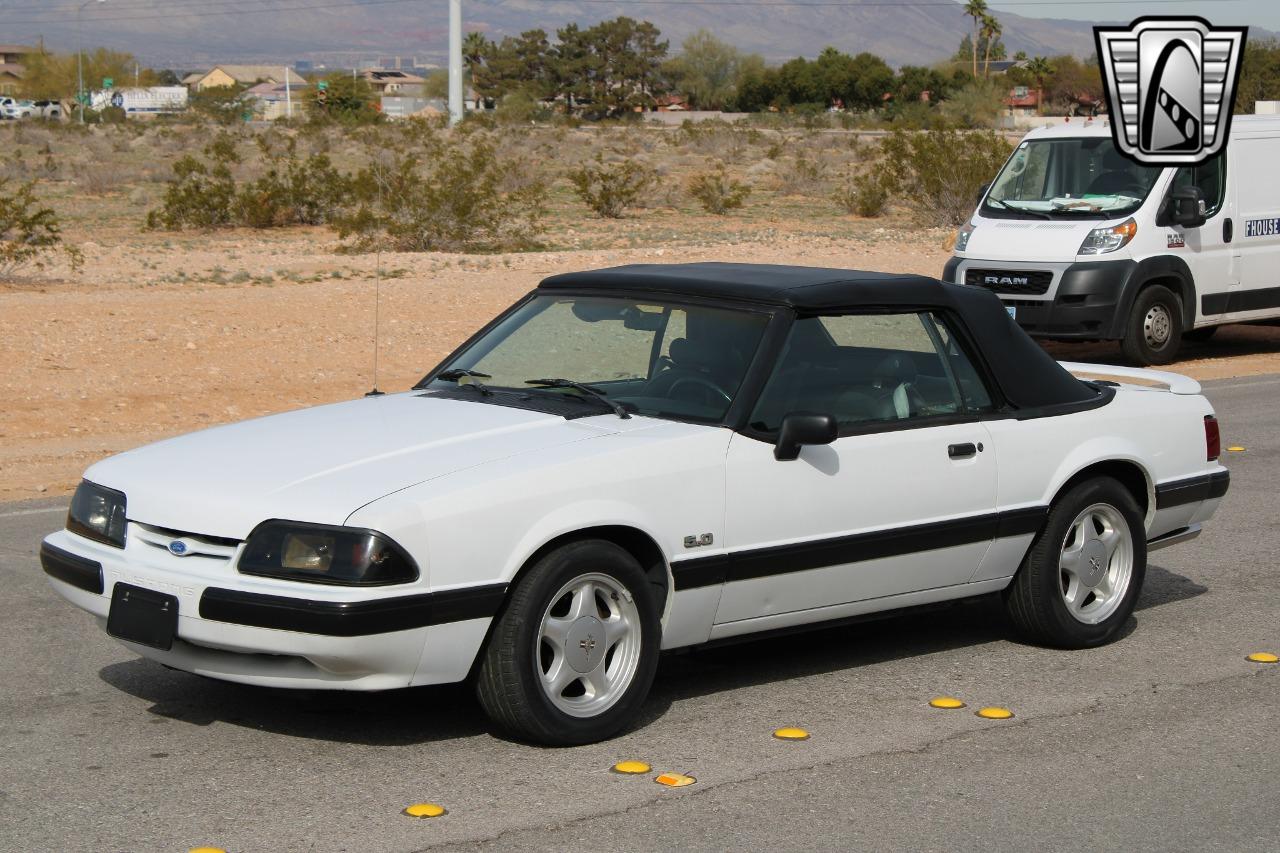 1991 Ford Mustang