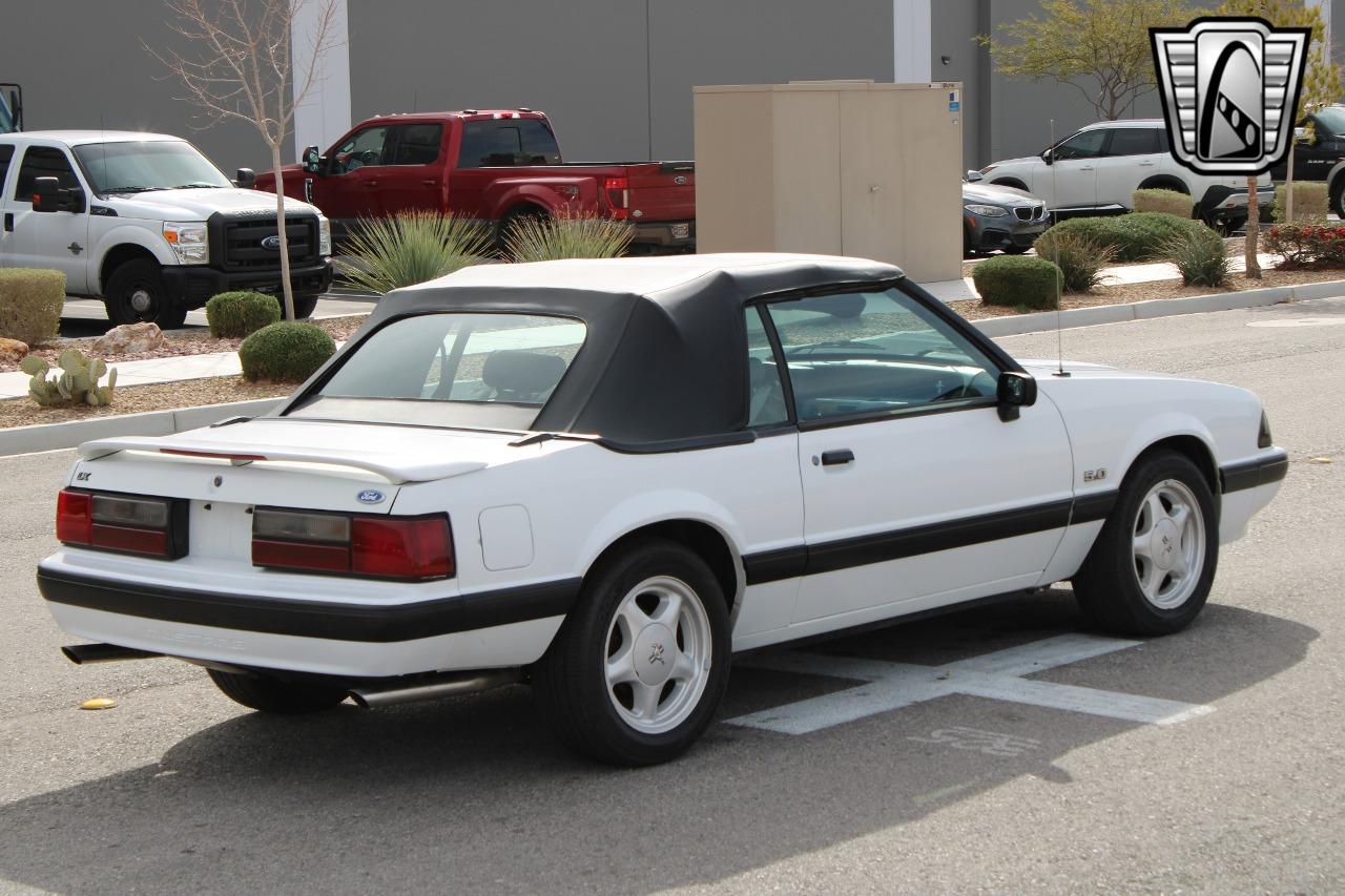 1991 Ford Mustang