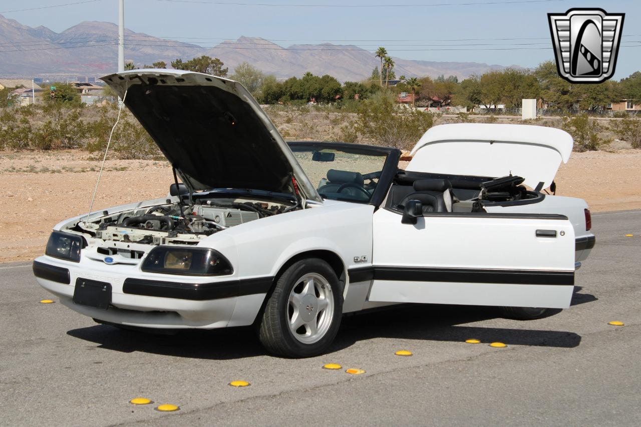 1991 Ford Mustang