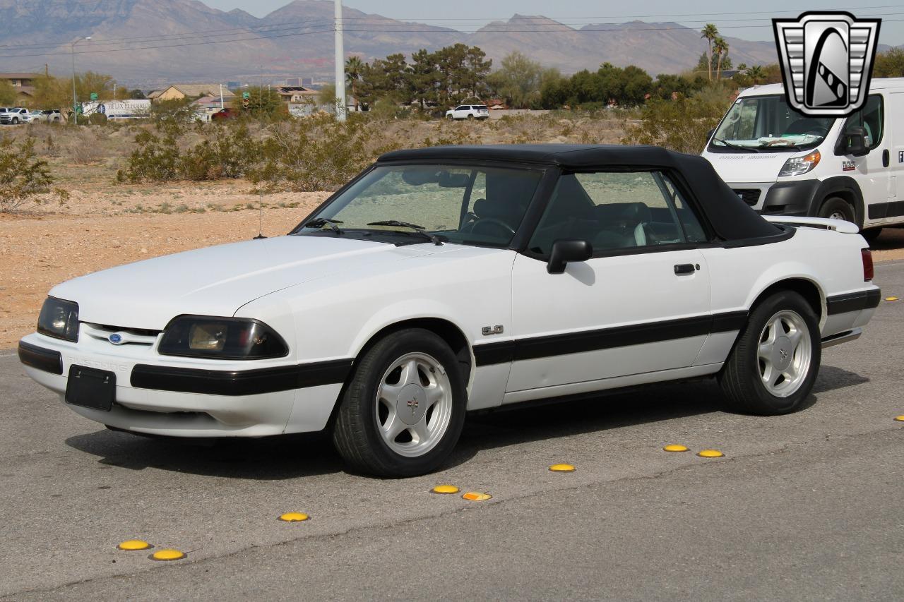 1991 Ford Mustang